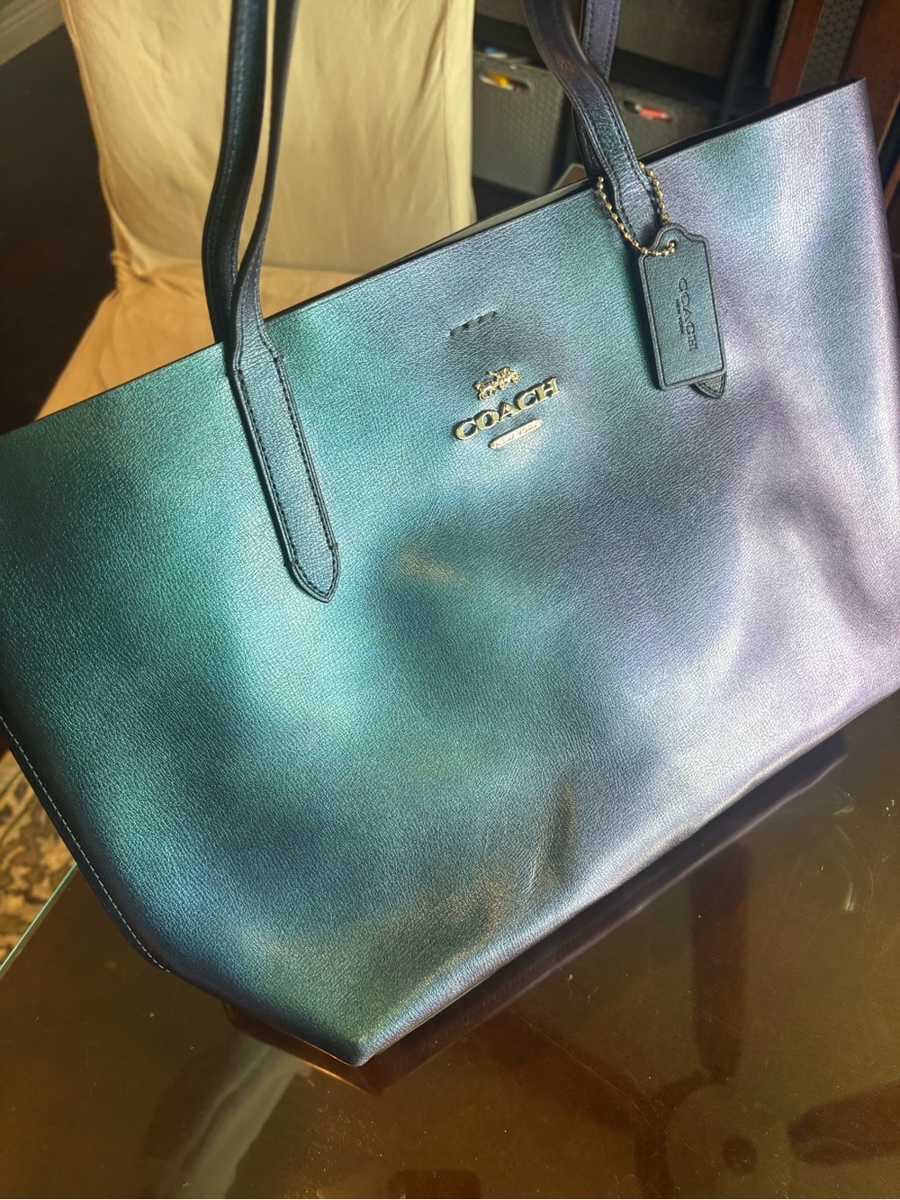 Coach holographic tote - Picture 4 of 8